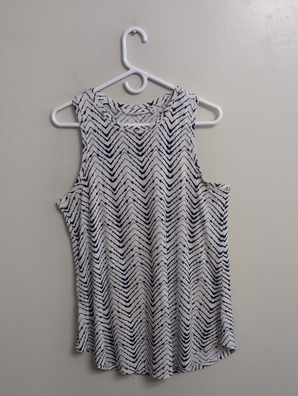 Athleta Breezy Tie Die Tank
